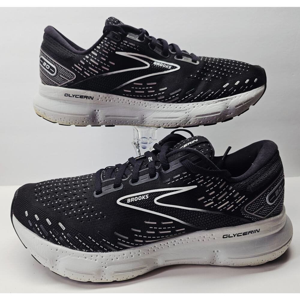 Brooks Women 10 Comfy footwear